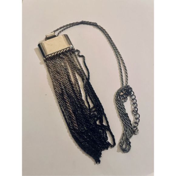 Pretty LARGE SILVER BOHO SQUARED TASSEL NECKLACE - Picture 2 of 5